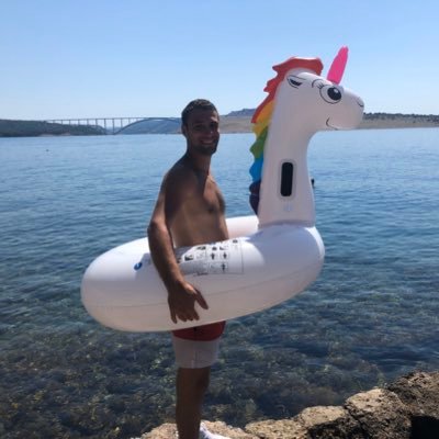 Szommi's profile picture. 