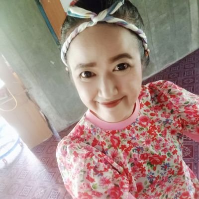 Rung_Chutikan's profile picture. 