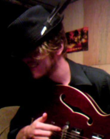insomniabard's profile picture. I am a traveling street musician who gives his music away for free on this website.