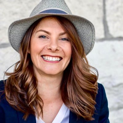 Parent - International Teacher - Indie Author. Learning to live, love and write. #doubtisadragon @doubtisadragon, https://t.co/p877SYlj0s