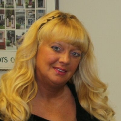 Profile Picture of Kari Price Weber (@karipriceweber) on Twitter
