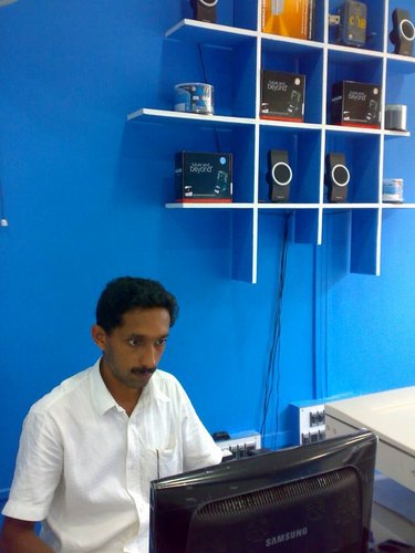 A unique Broadband Internet Café, 
situated in Cherupuzha, 
a small village in the district of Kannur, in Kerala....
