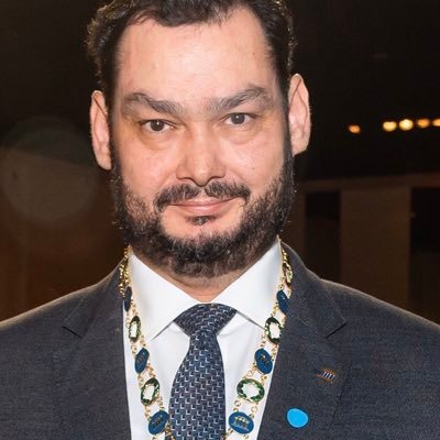 HauptliRogerio's profile picture. Advogado, cristão, pai, mestre em filosofia e mestre e doutorando em em  Direito PUC-SP), M&A FGV Law- tenista amador