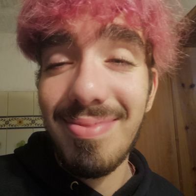 My life is antidepressants and moshpits
Current hairstyle 50/50 black&pink
I'm the last person in the world that still belive in true love