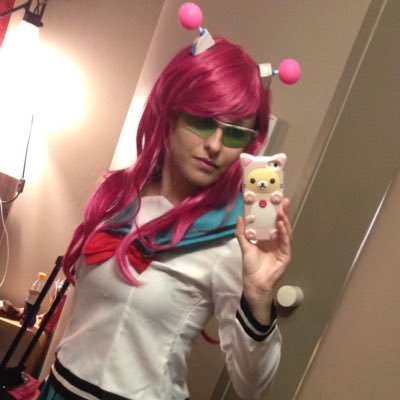 I'm a beginner cosplayer, I have a love for Japanese fashion and culture. Follow me on Facebook Miku Miku Cosplay and my Instagram mikumikucosplay