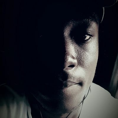 duc_as's profile picture. DESALINYEN