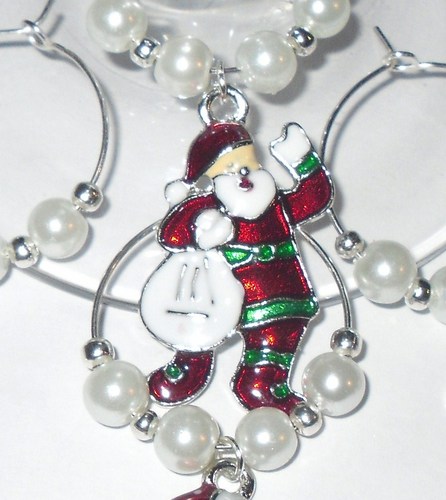 hand made costume jewellery and gifts at reasonable prices, ideal gifts presents
