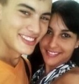 Ele anderson,21 anos.Ela Tatiane,24 anos.Amar é não saber,não queira entender o amor apenas sinta.
