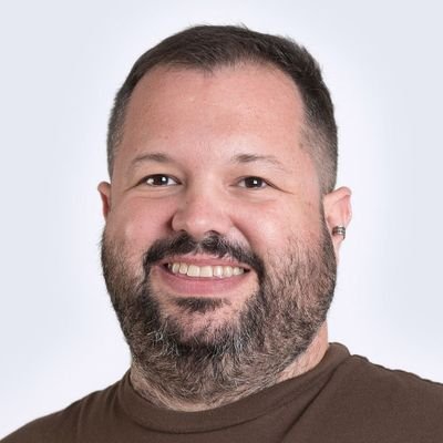 Coordinador de Desarrollo en @Velneo
#lifeissoft, disfruto programando.