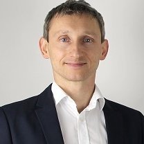 Помогаю увеличить продажи в интернет магазинах. Первый бизнес тренер в Украине, который специализируется на обучении персонала интернет магазинов.