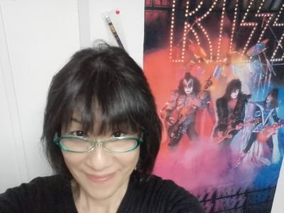 I love bonjovi,motley crue,kiss and more( ^o^) I love 70s rock♪study english(^_-)-☆宜しく
Everyday smile (*⌒▽⌒*)