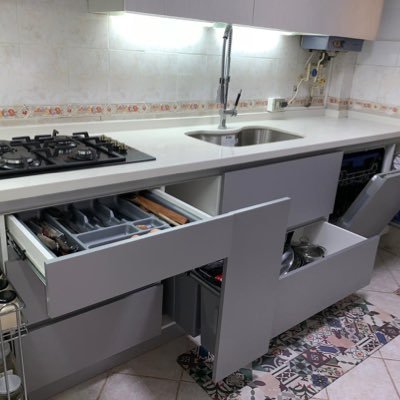 Muebles Gabinet Center desde su inicio en el 2005, se ha dedicado a la fabricación y comercialización de muebles a medida y estandar.