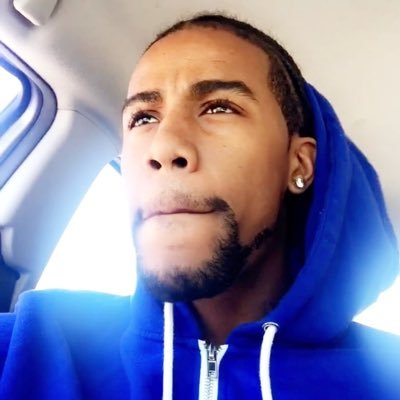 Young Rich AKA Mr.ShadeRoom AKA Mr.SportsCenter⛹🏽♂️🏀Basketball Player/Roller Skater🔥💯 Writer/Artist Instagram: young_rich_23