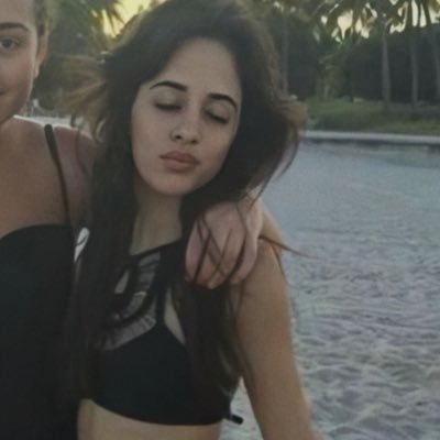 satanicpcrn's profile picture. moonchild