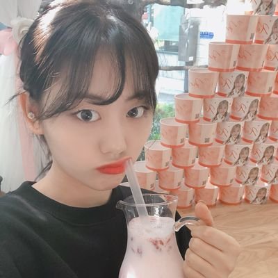 부족하지만 #루아 예쁘게 찍도록 노력할게요!! I LOVE LUA▶️I.L.LUA 2차가공 DM문의/로고크롭 및 상업적이용❌