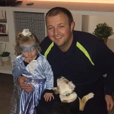 craig_spain's profile picture. i would go out tonight but i havn't got a stitch to wear!!