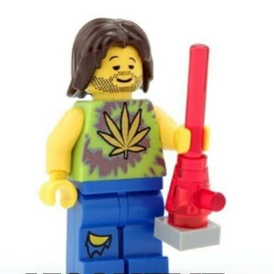 HashtagHightho1's profile picture. Hashtag high thoughts.

Should be self explanatory. #Highthoughs acts as an outlet for the stray thoughts plaguing my mind.