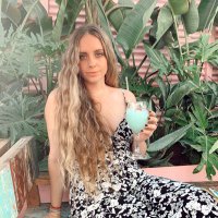 em (@emicaps) 's Twitter Profile