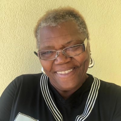 hl_olivia's profile picture. Giving