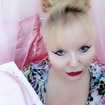 sissygirls Profile Picture