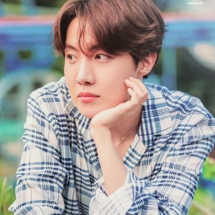 sou army e directioner me aceite como eu sou.....eu sou o tipo de pessoa que vc sempre postar eu vou comentar💕😃