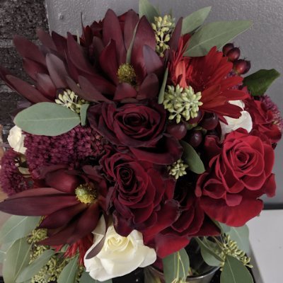 Westdale Florist is synonymous with quality and service in the Hamilton and surrounding areas.  Providing lasting memories with our beautiful arrangements.