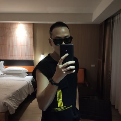 M8GaryNg's profile picture. No amount of money ever bought a second of time