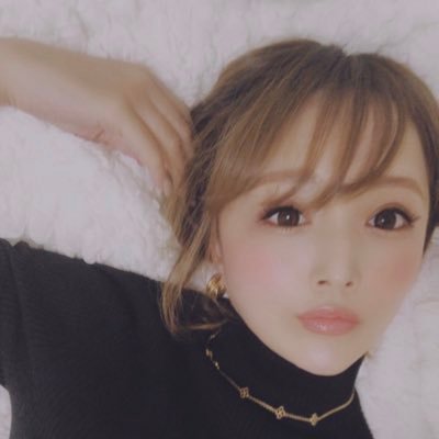 riksksks's profile picture. ⋆*✩ シンママ アラフォー3人の子持ち♡👩🏼👧🏻👦🏻美容オタク💆‍♀️ 韓国コスメ好き 💄