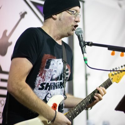 bentownsend77's profile picture. songwriter / musician from Southampton, UK: Co-host of Universally Speaking: the Red Hot Chili Peppers podcast @universallyrhcp