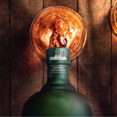 Official Twitter page of Diplomático 
Drink Responsibly 
Rum, 40-47% ALC/VOL, Imp. by Brown-Forman, Lou, KY
Don't share with minors 
https://t.co/kAXOiuXbWu