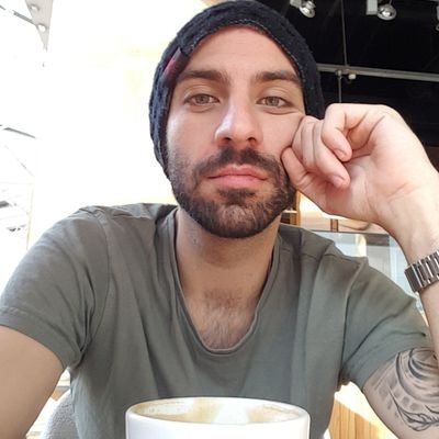 Karlitogames's profile picture. pets,gaming, life