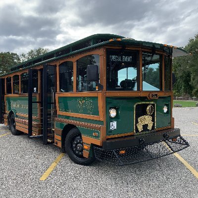 An award winning luxury transportation company serving West Michigan and beyond with over 14 years in business and over 30,000 successful reservations!