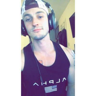 CODent creator, Passion 4 gaming & streaming 🎮, I play inverted controls😈|WSU Alum| Chapstick & Gym Enthusiast🔥