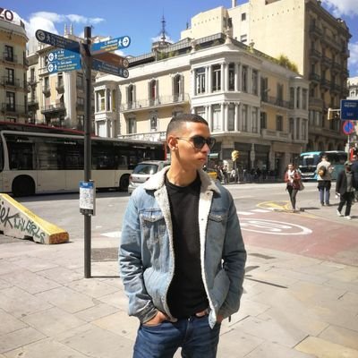 hasanbk10's profile picture. -Pedagogo

-Máster en Intervención Social y Educativa