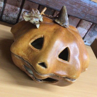 tomo7baske15's profile picture. 向陽卒 香川調理製菓専門学校 調理師科卒 製菓科卒 パン屋やってます 古着好きです　SKYLINE er34乗ってます