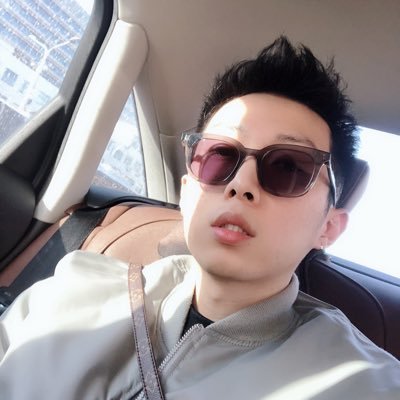 SmartMonkey15's profile picture. 