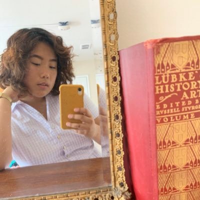 social @osmosismed / alum @haverfordedu 🦋 queer historian interested in public memory, health under american imperialism, and healing | they/she
