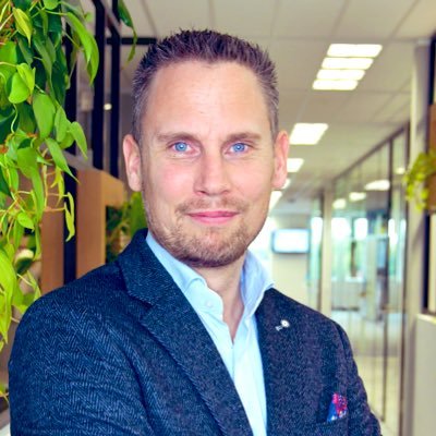 Director Business Development at PIXID Group | Recruitment software | ATS CRM VMS | Travel | Improv | Proud Rugby dad |