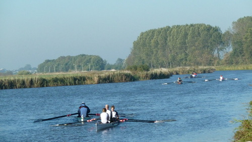 Site voor roeiers en organisaties die aan marathonroeien doen in Nederland.