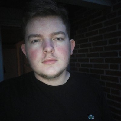 mombiegames's profile picture. ksi 8/1/2020 mentiond me Love face