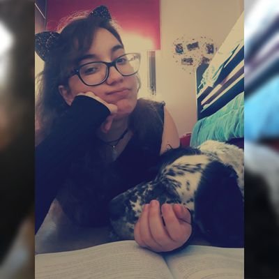 Estudiante de psicología en continua formación. Amo a los animales🐶🐄🐷🐭🐤🦎🦋🐌🌺🐈⬛🐇 Estoy aprendiendo a quererme y a encontrar mi lugar en este mundo 🌎