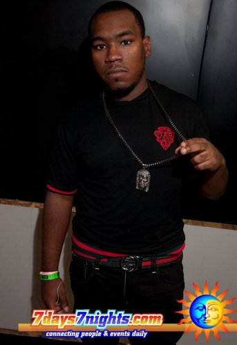 ⓕⓞⓛⓛⓞⓦ ME...Im a Young Devoted Man On The Raise 2 Greatness Follow Me And Success Will Be Your ONLY Option