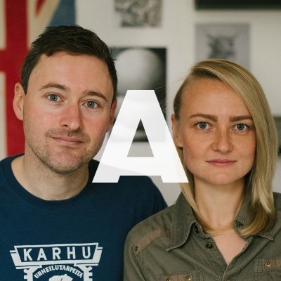 We are Dom & Jenya Righini-Brand, a creative couple specialising in graphic design, patterns, printmaking & photography and teaching those on Skillshare.