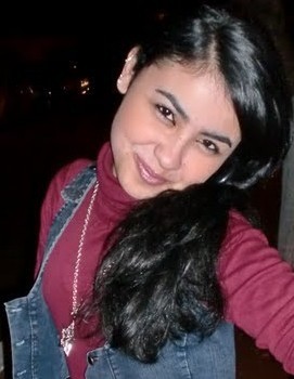 O amor nasce de um olhar.....Cresce de um carinho....alimenta-se de um beijo...morre de uma ingratidao ......e ressuscita de um perdao