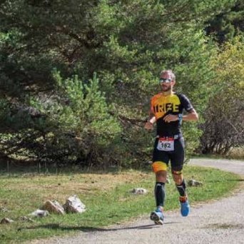 Boulanger-Triathlète pour le plaisir ! Je vis dans un monde où les adeptes de Goebbels sont trop nbrx: 