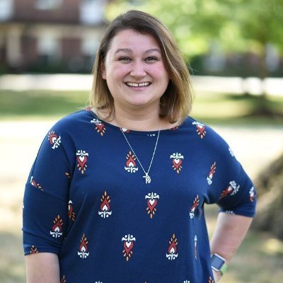 sarahfabs's profile picture. Daughter of the highest King and undeserving recipient of amazing grace. Wife to Josiah, Mom of 3 #ramseysolutions #financialcoach