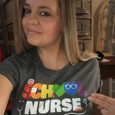 @tweNurseJen