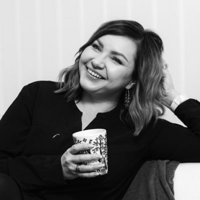 SannaPaakkonen's profile picture. Mainostoimistoyrittäjä ja brändinrakentaja @wtfdesign. Visualisti, joka viihtyy instassa mutta stalkkaa hetkittäin myös täällä. #brändi #wtfelämää