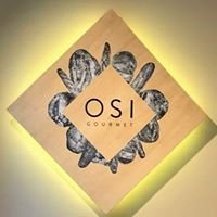 Pasteleria-gourmet-delicatessen-vinos y un largo de etcetera de productos de primera calidad.