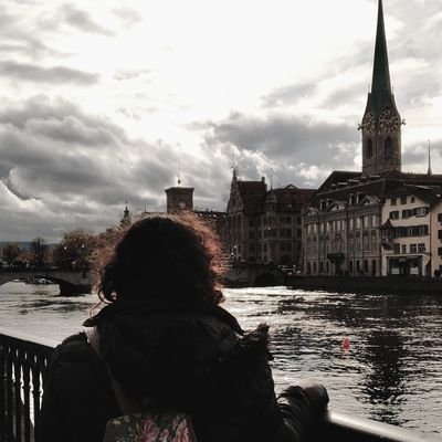 Bere_Pedroza's profile picture. que toda la vida es sueño,
y los sueños, sueños son